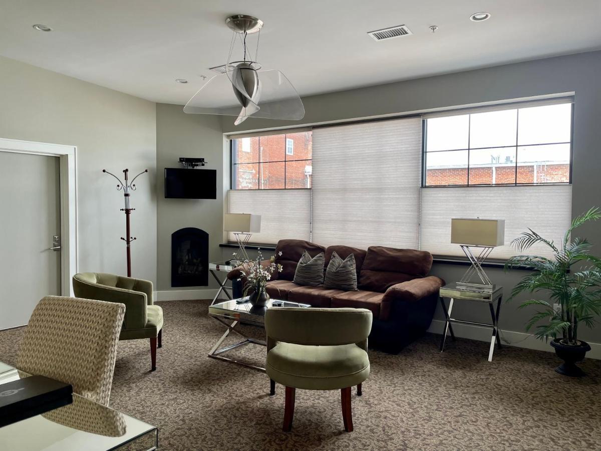 Culpeper Center Suites Екстериор снимка