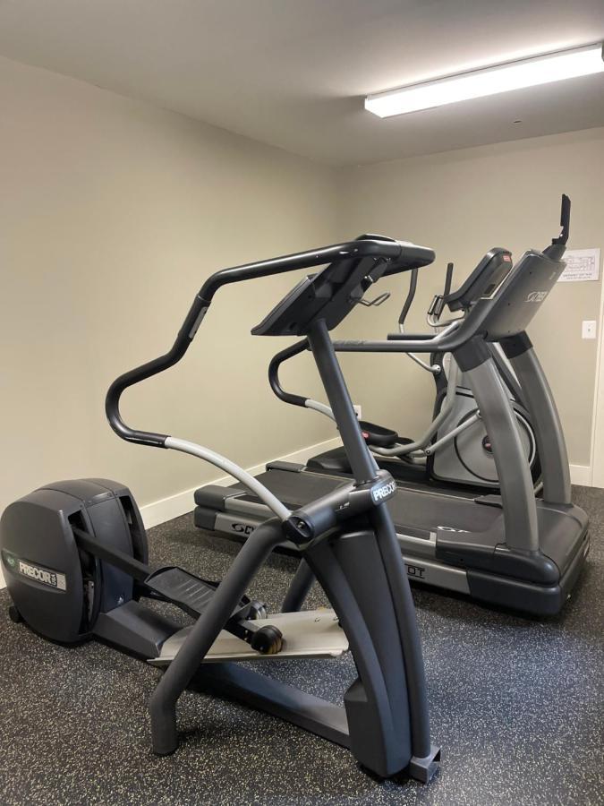 Culpeper Center Suites Екстериор снимка